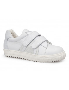 Zapato blanco deportivo para nino