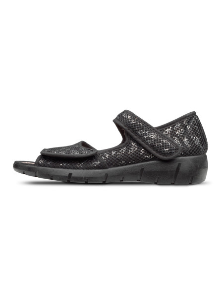 Zapatilla con pala elastica para pies delicados negro